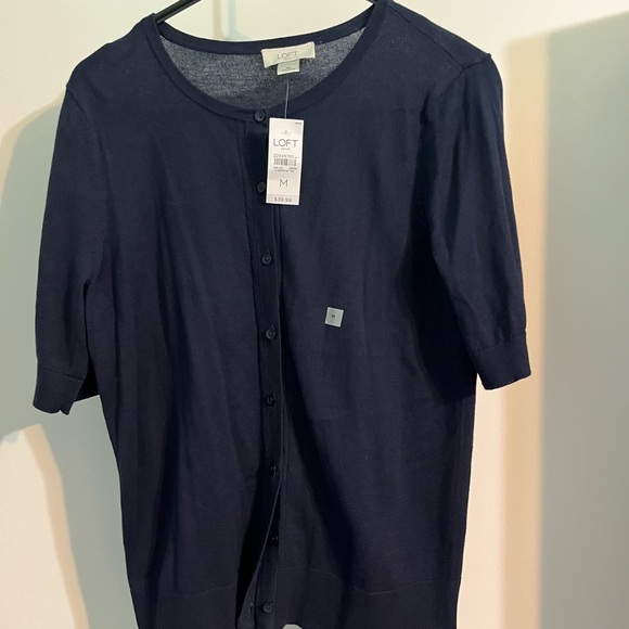 NWT Loft Outlet navy blue sweater in size medium. Excellent condition. - Picture 1 of 4